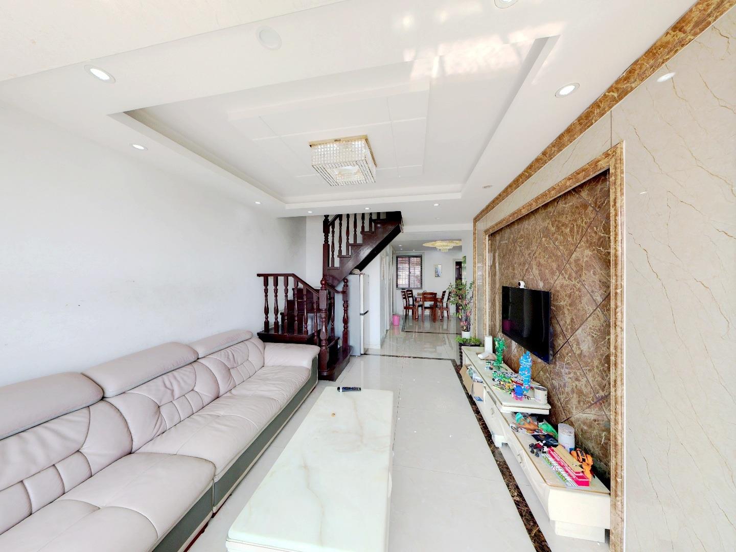龙田花苑一期 3室2厅2卫 115.00m&sup2;