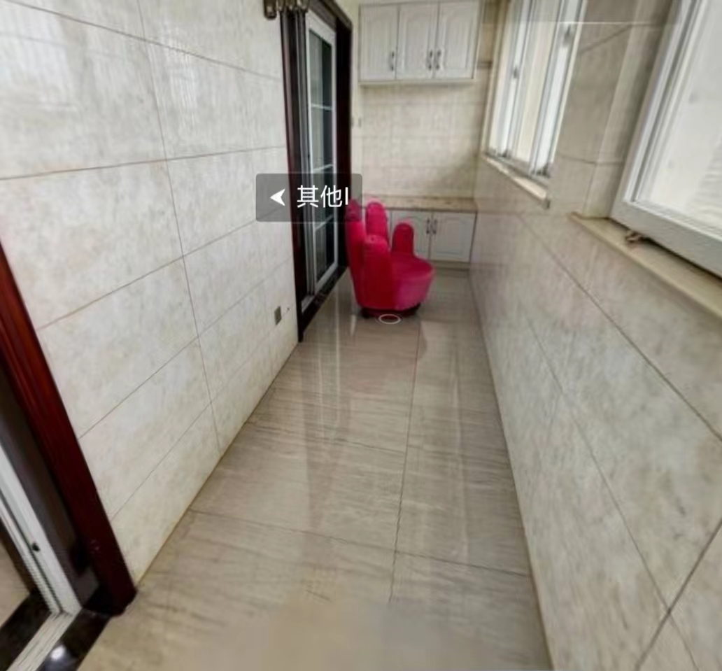 天山花苑西区 3室2厅2卫 132m&sup2;