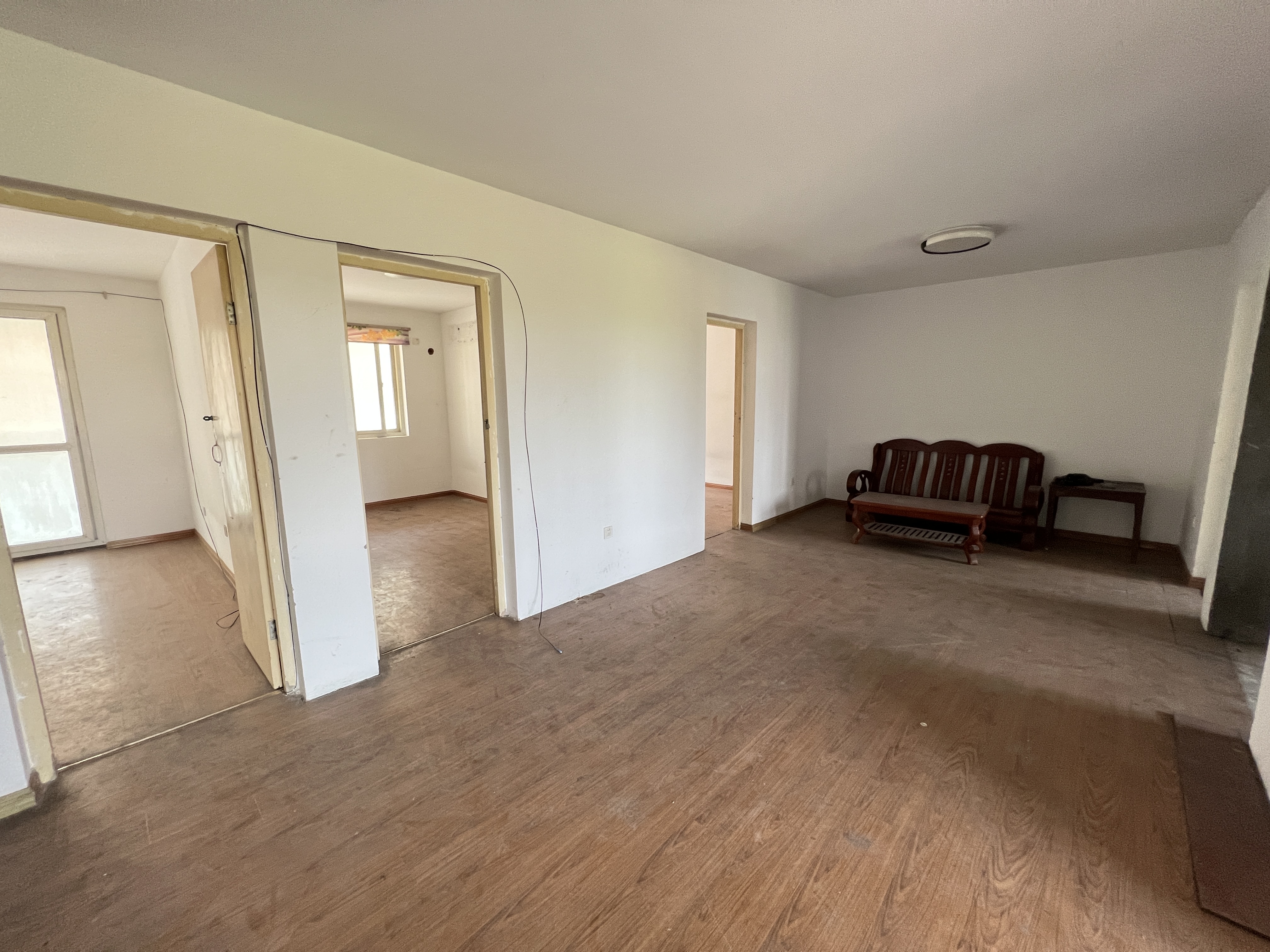 五山新苑 3室2厅1卫 122.7m²