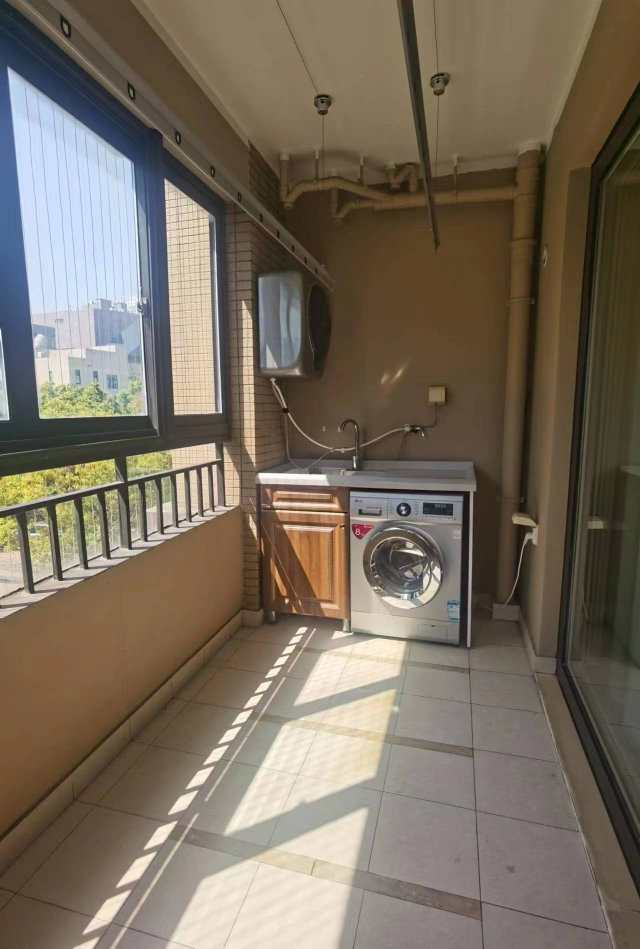 万科金域蓝湾 3室2厅2卫 140m&sup2;
