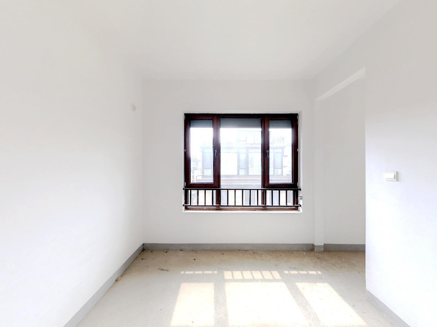 富力半岛花园 3室2厅2卫 207.2m&sup2;