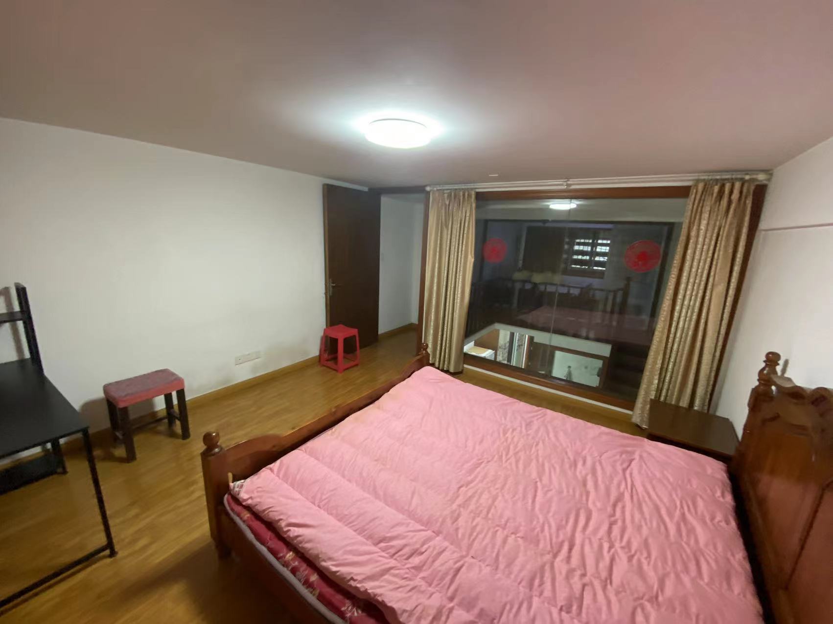 鸿运大厦 2室1厅1卫 60m&sup2;