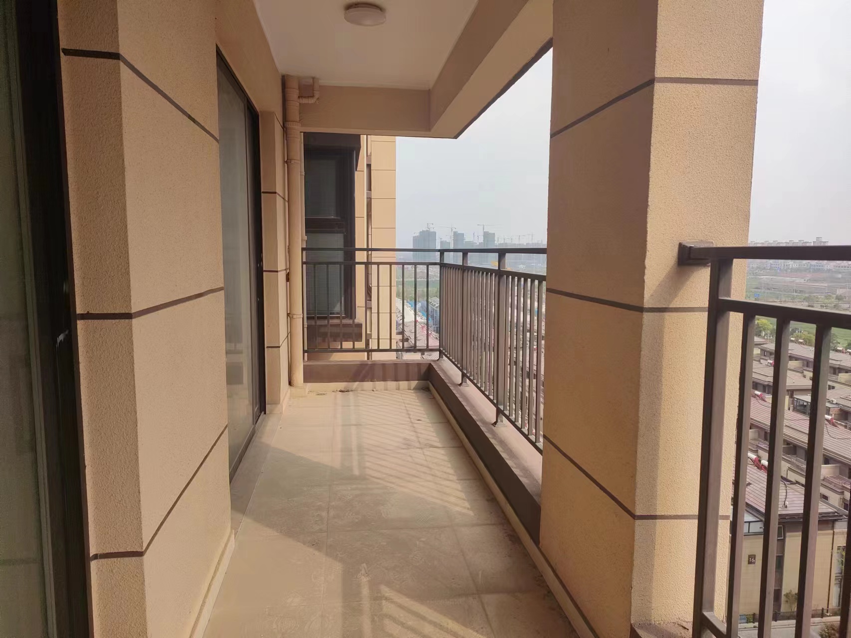 云樾河山 3室2厅2卫 118m&sup2;