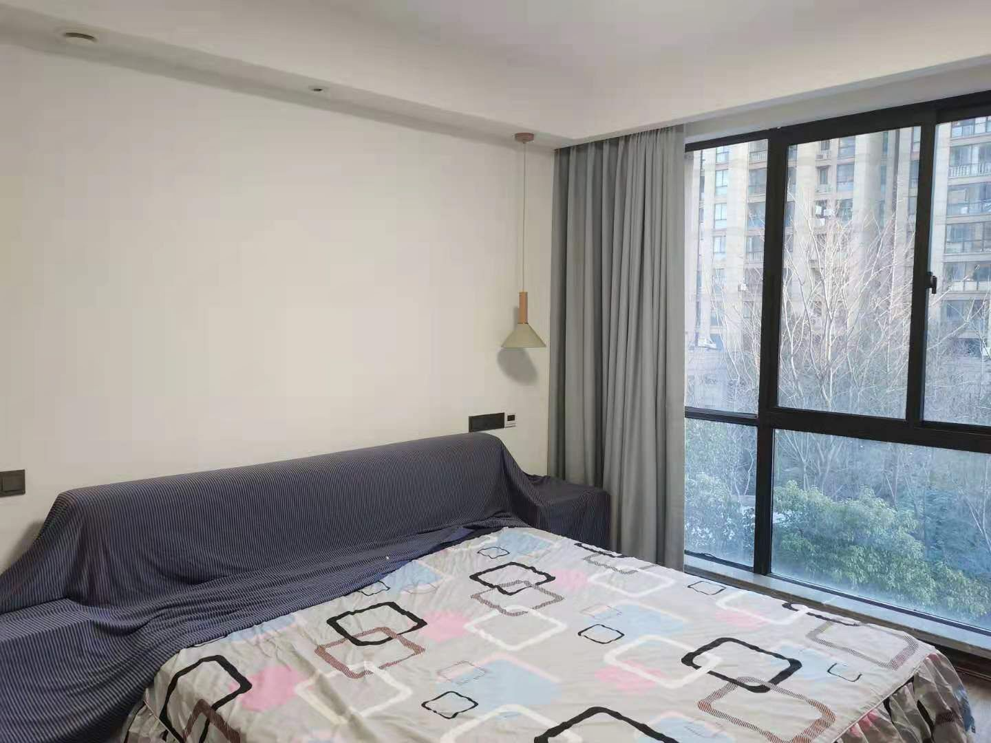 丁香花园 3室2厅2卫 139.81m&sup2;