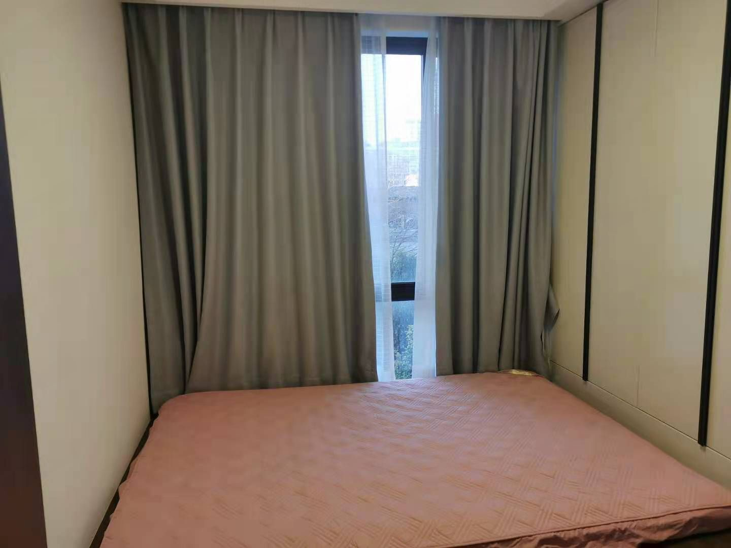 丁香花园 3室2厅2卫 139.81m&sup2;