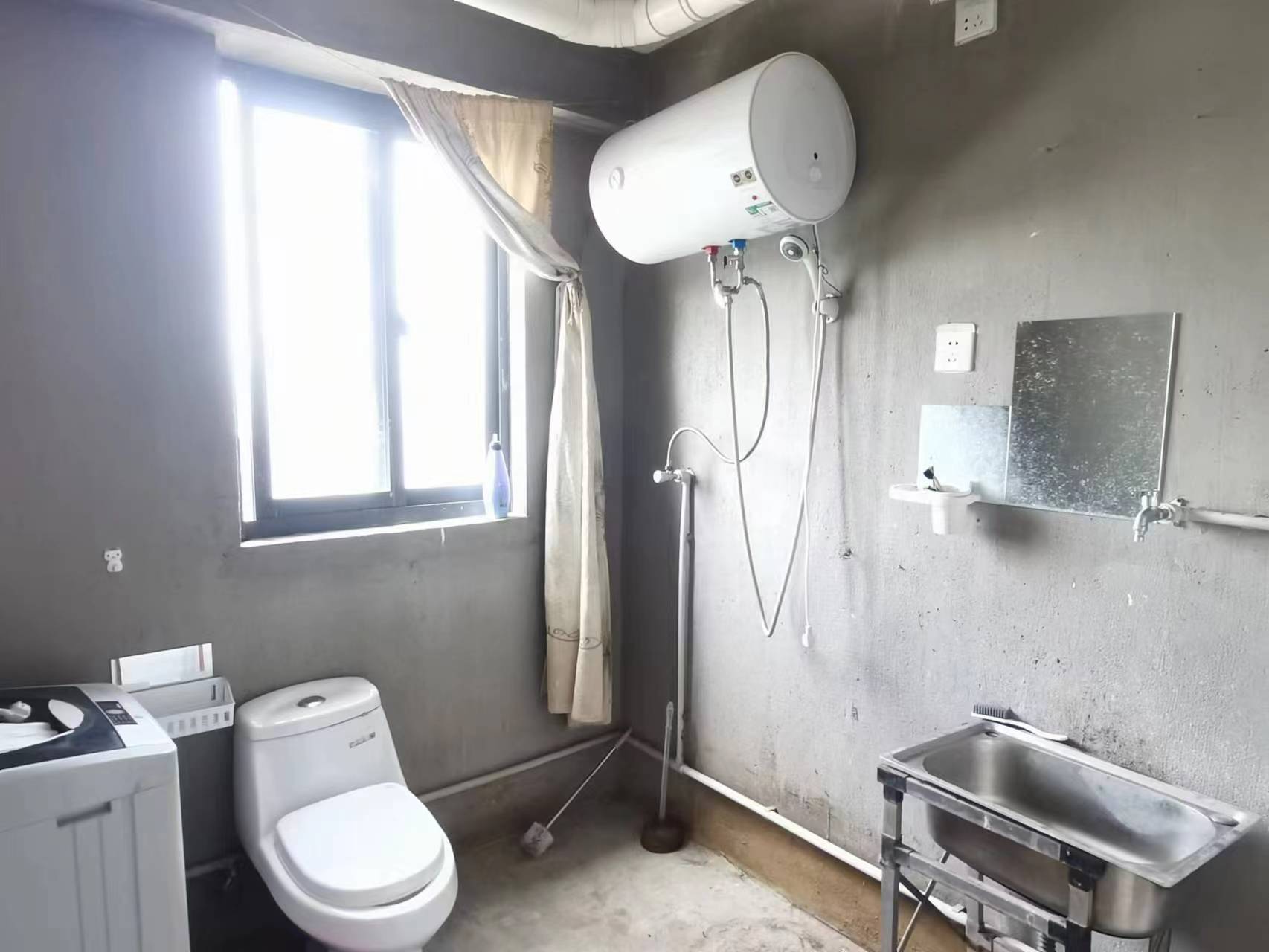 炜赋花苑 2室2厅1卫 91m&sup2;