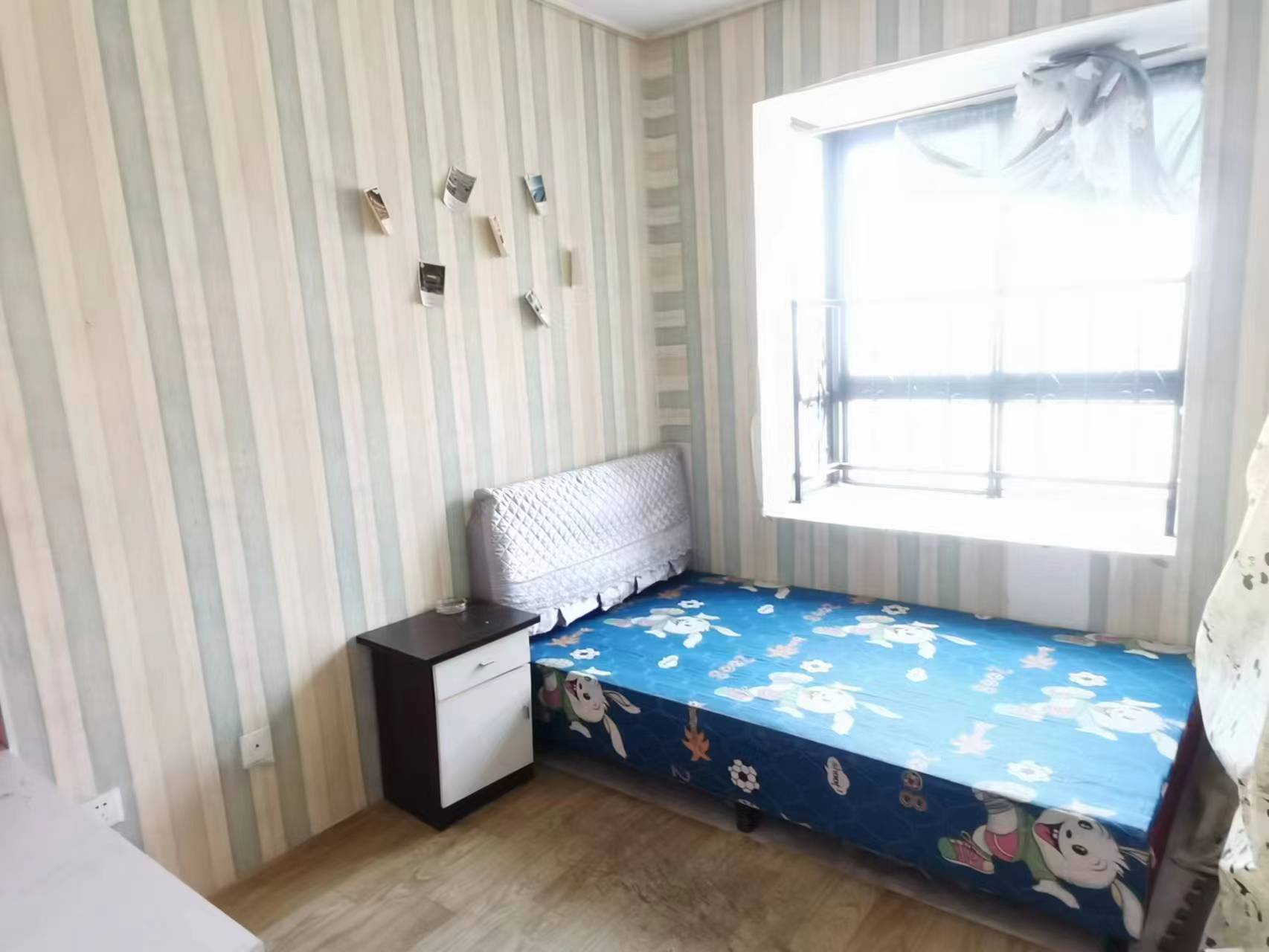 炜赋花苑 2室2厅1卫 91m&sup2;