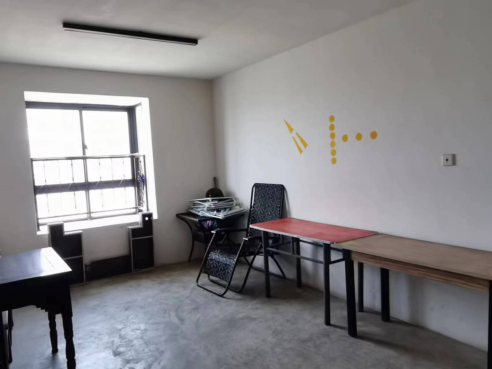 炜赋花苑 2室2厅1卫 91m&sup2;
