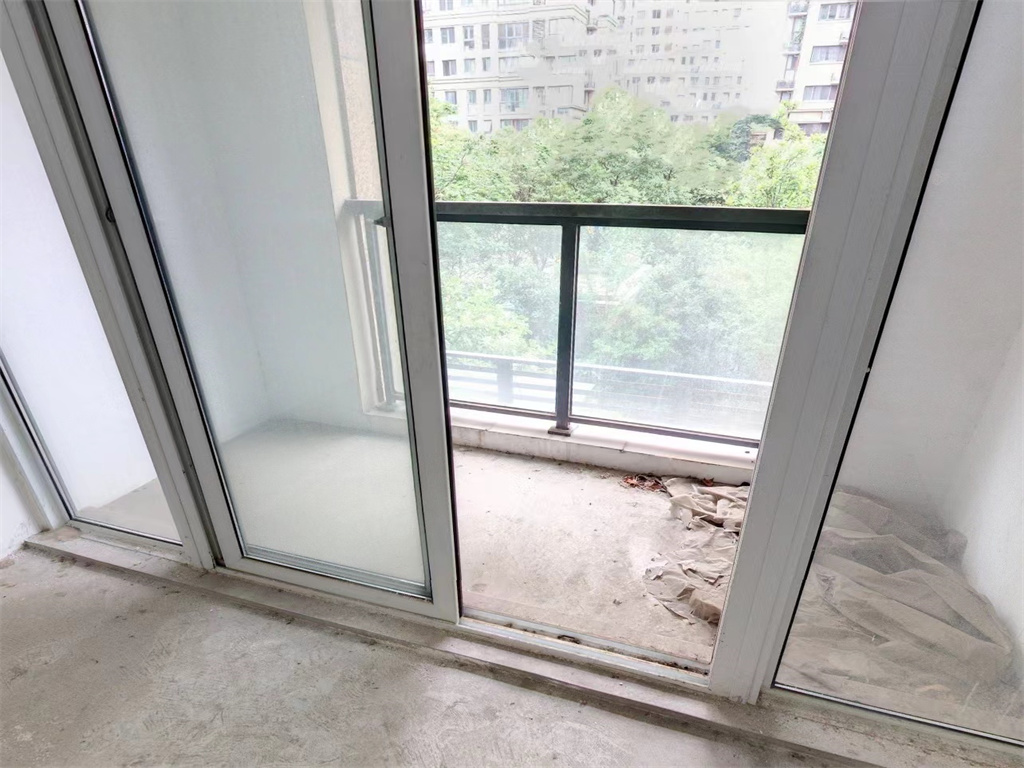 吴中豪景华庭 3室厅卫 140m&sup2;