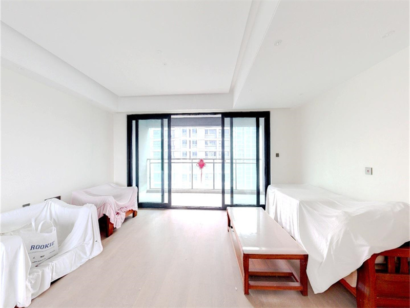 万科翡翠东第 4室2厅2卫 150m²