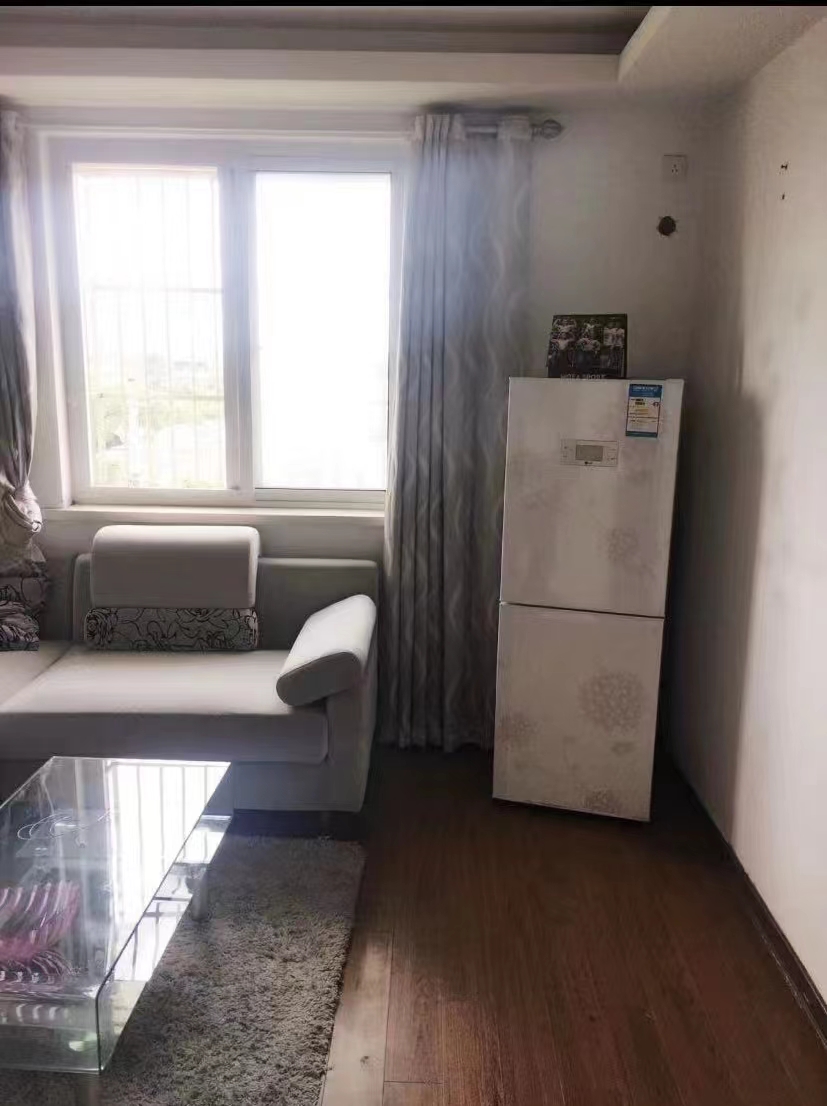 城山家园 1室1厅1卫 59m&sup2;