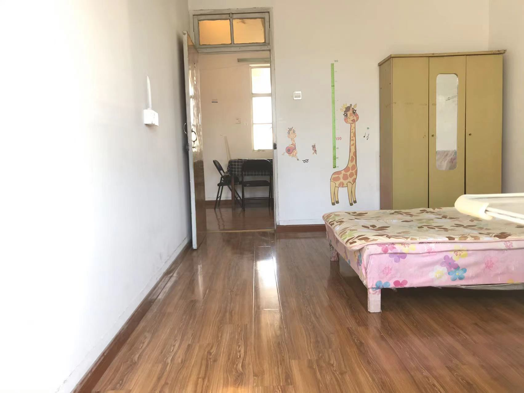 城港新村 2室1厅1卫 60m&sup2;