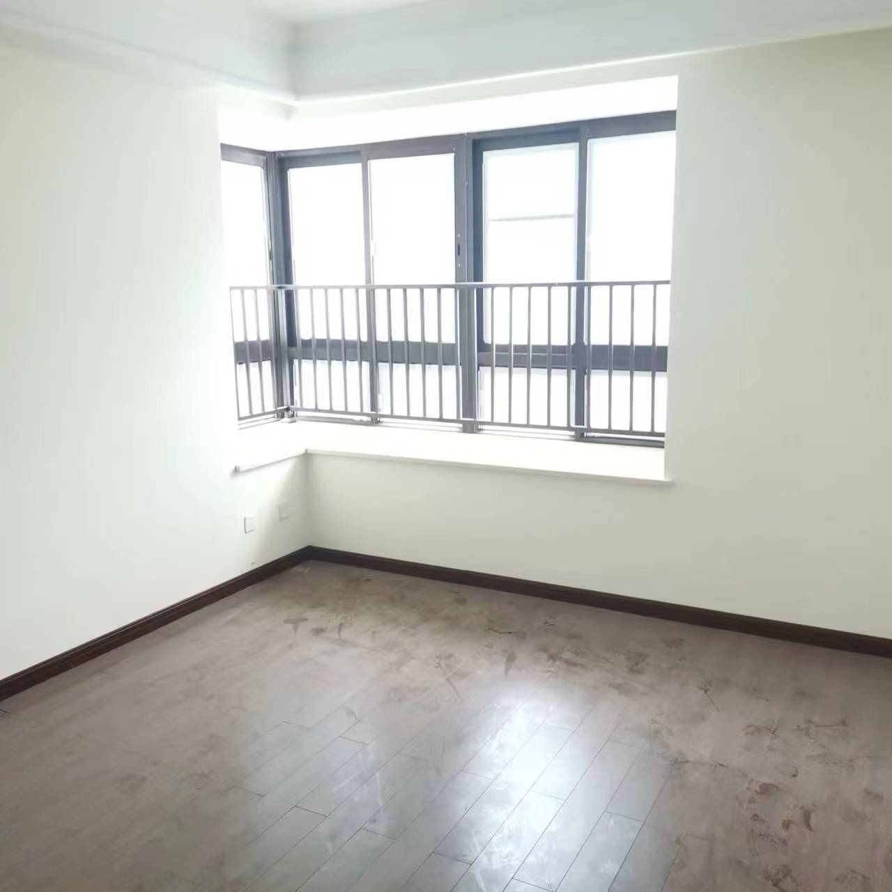 中梁望府 4室2厅2卫 149.67m²