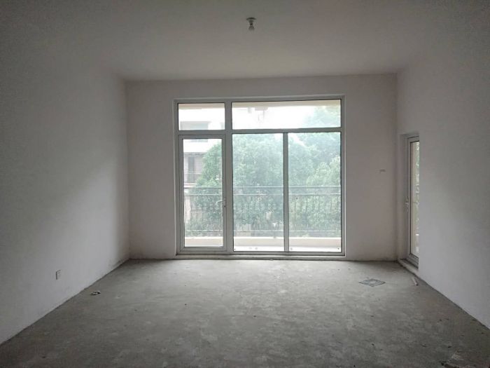 军山花园 5室2厅3卫 252.65m²