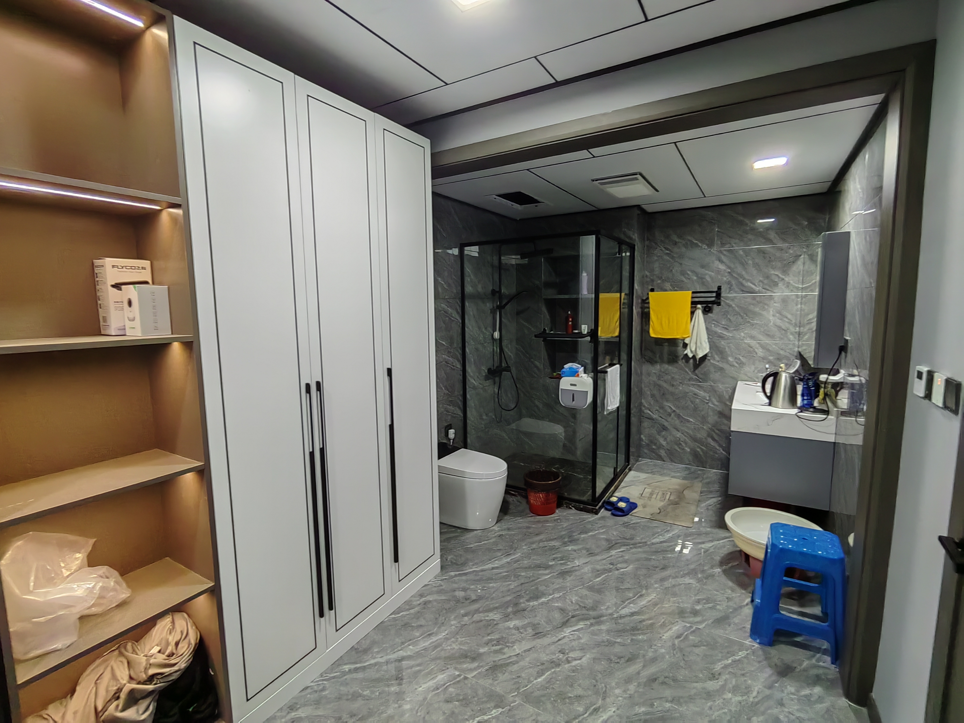 顺发御园 3室3厅3卫 261.00m&sup2;