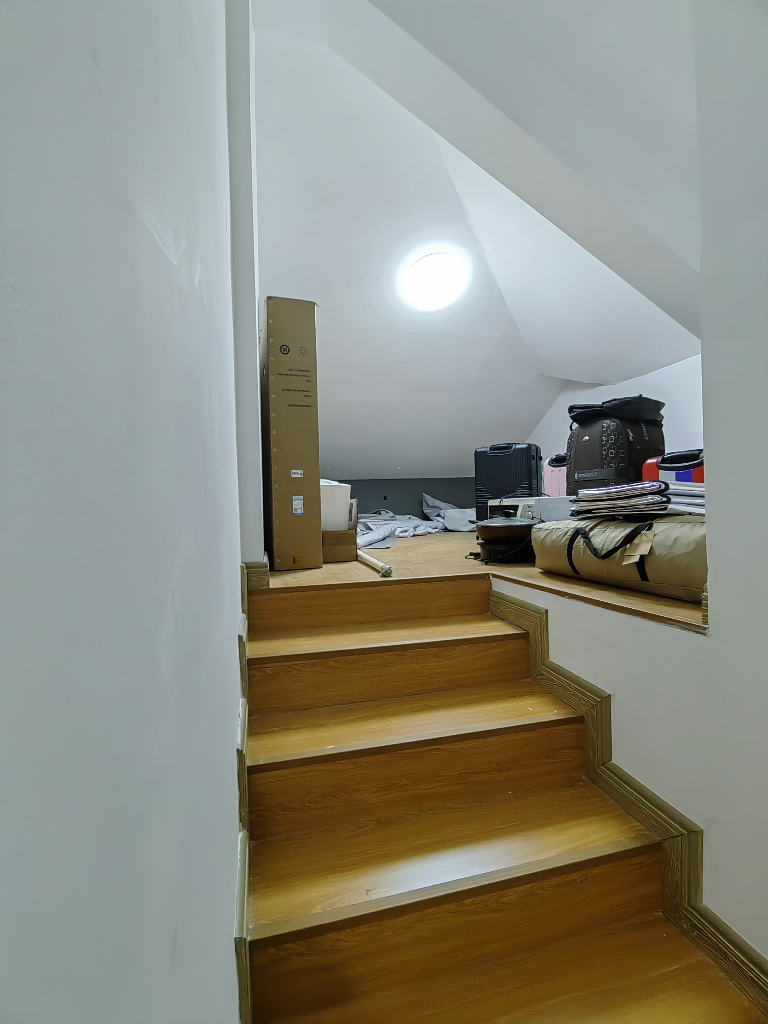 顺发御园 3室3厅3卫 261.00m&sup2;