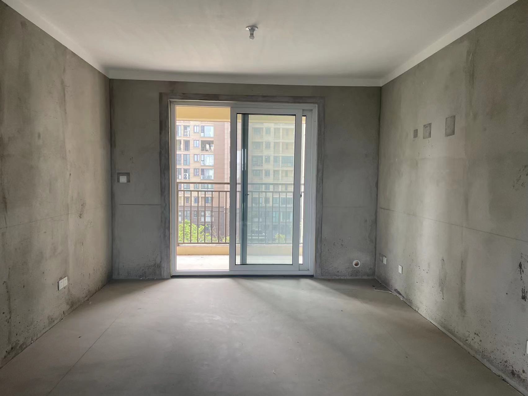 佳源都市 3室2厅2卫 116m²