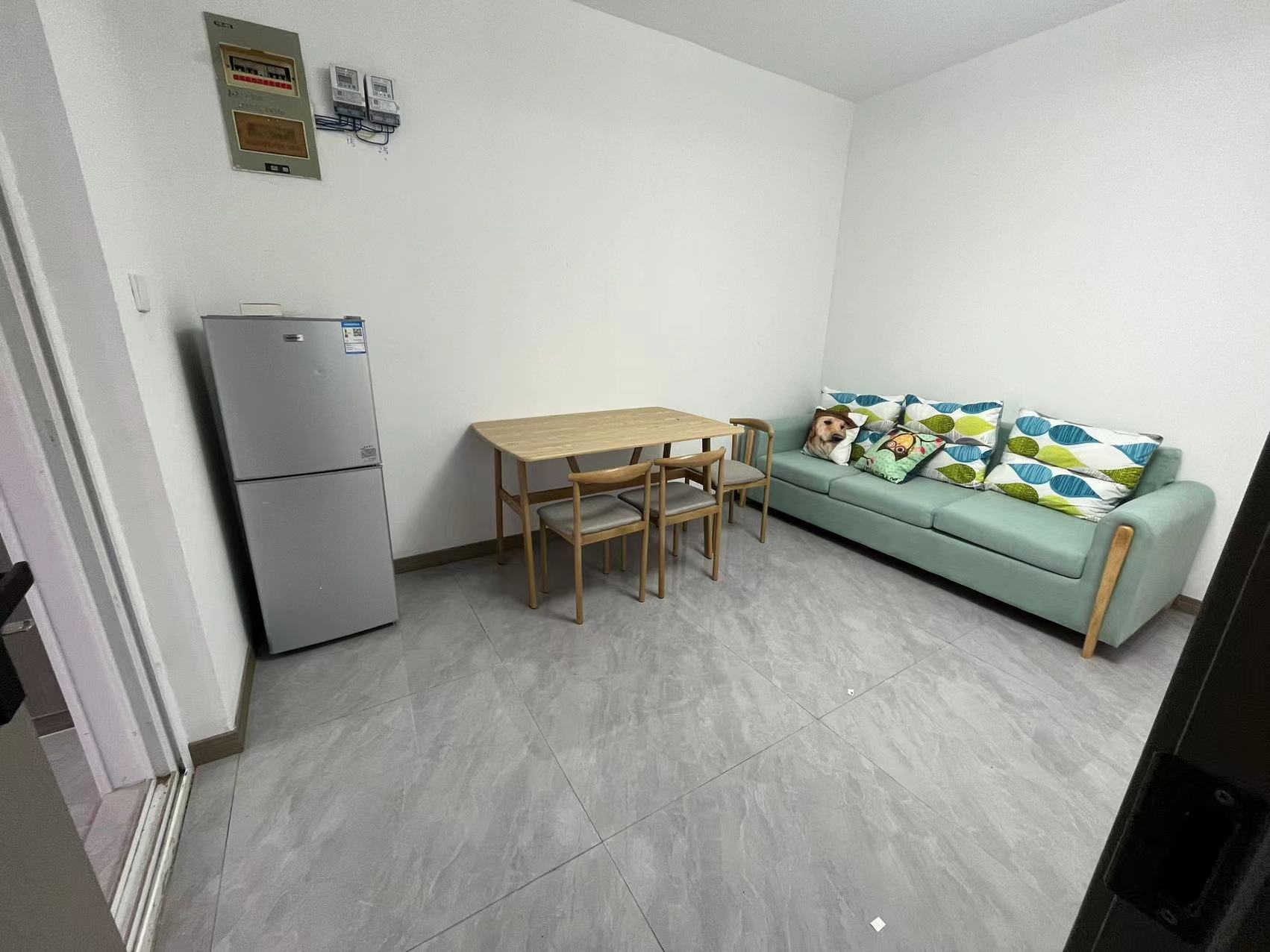 新港花苑 1室1厅1卫 50m²