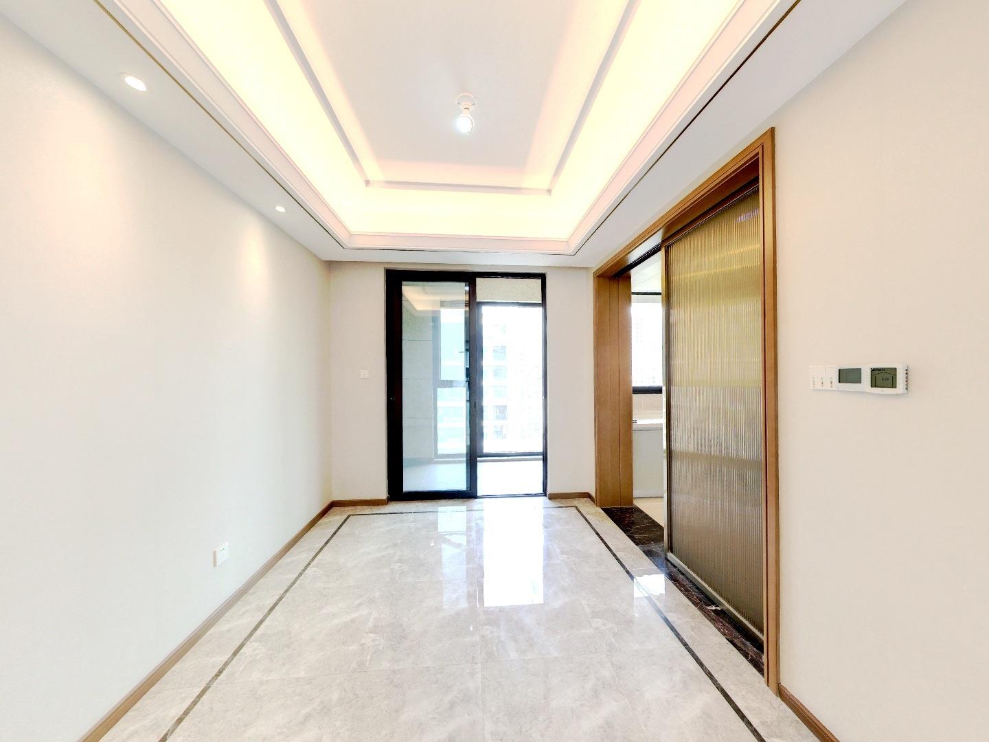 绿城沁园 3室2厅2卫 133m²