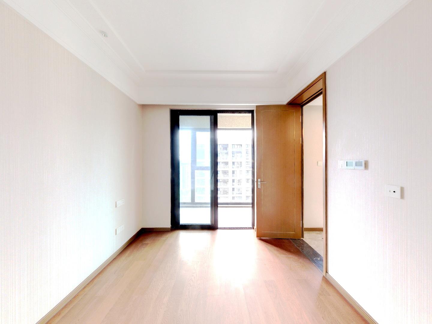 绿城沁园 3室2厅2卫 133m&sup2;