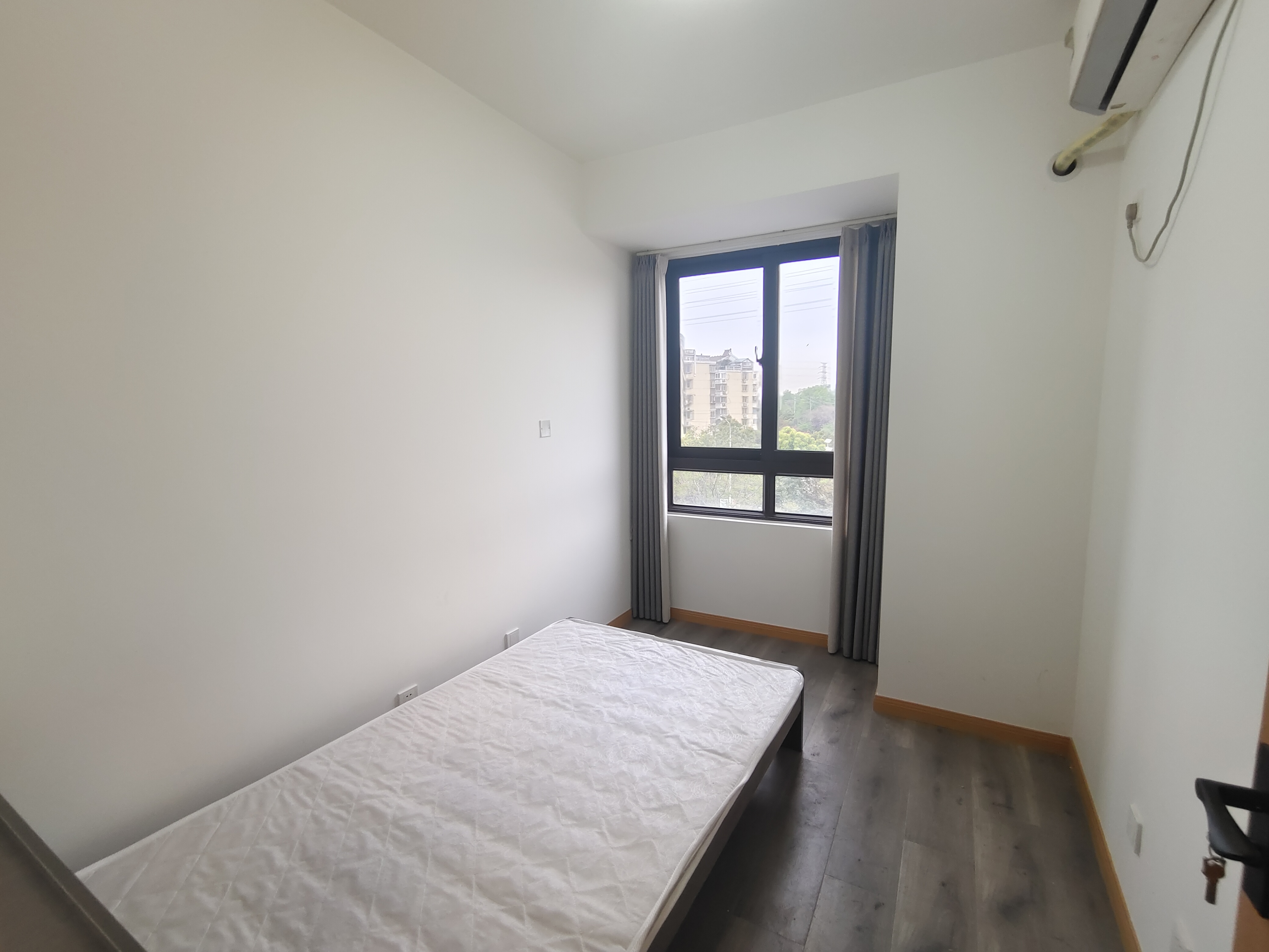 保利香槟国际 4室2厅2卫 127.00m²