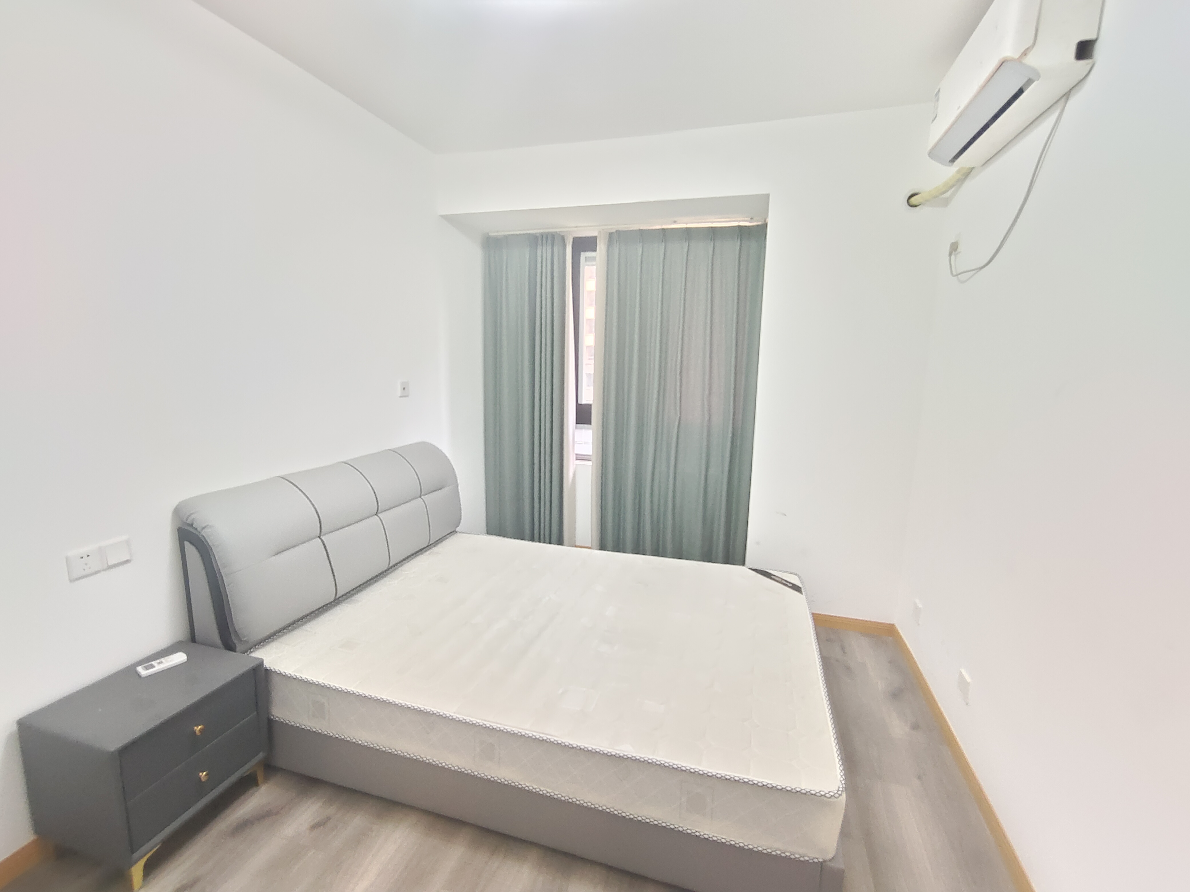 保利香槟国际 4室2厅2卫 127.00m²