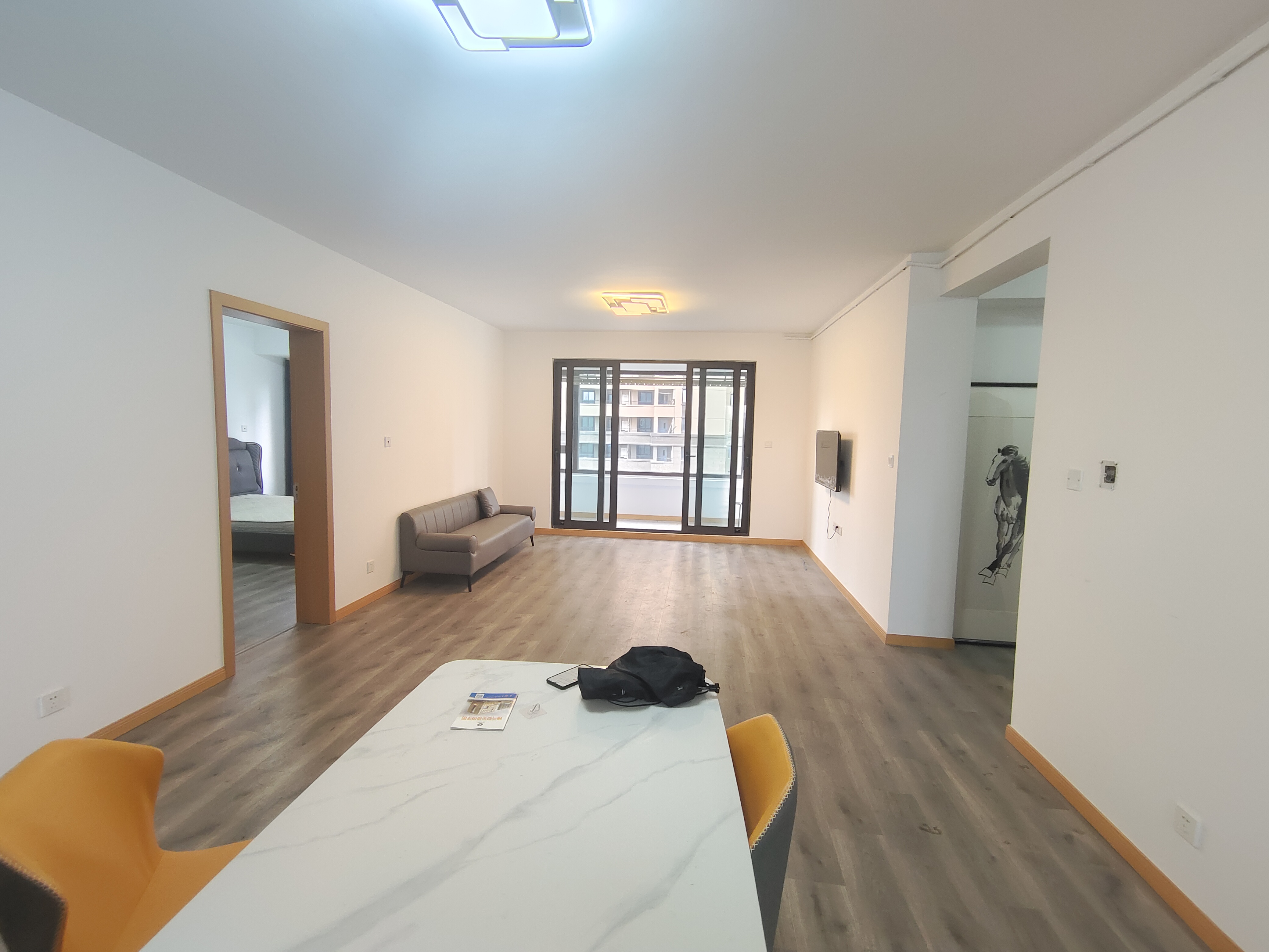保利香槟国际 4室2厅2卫 127.00m²