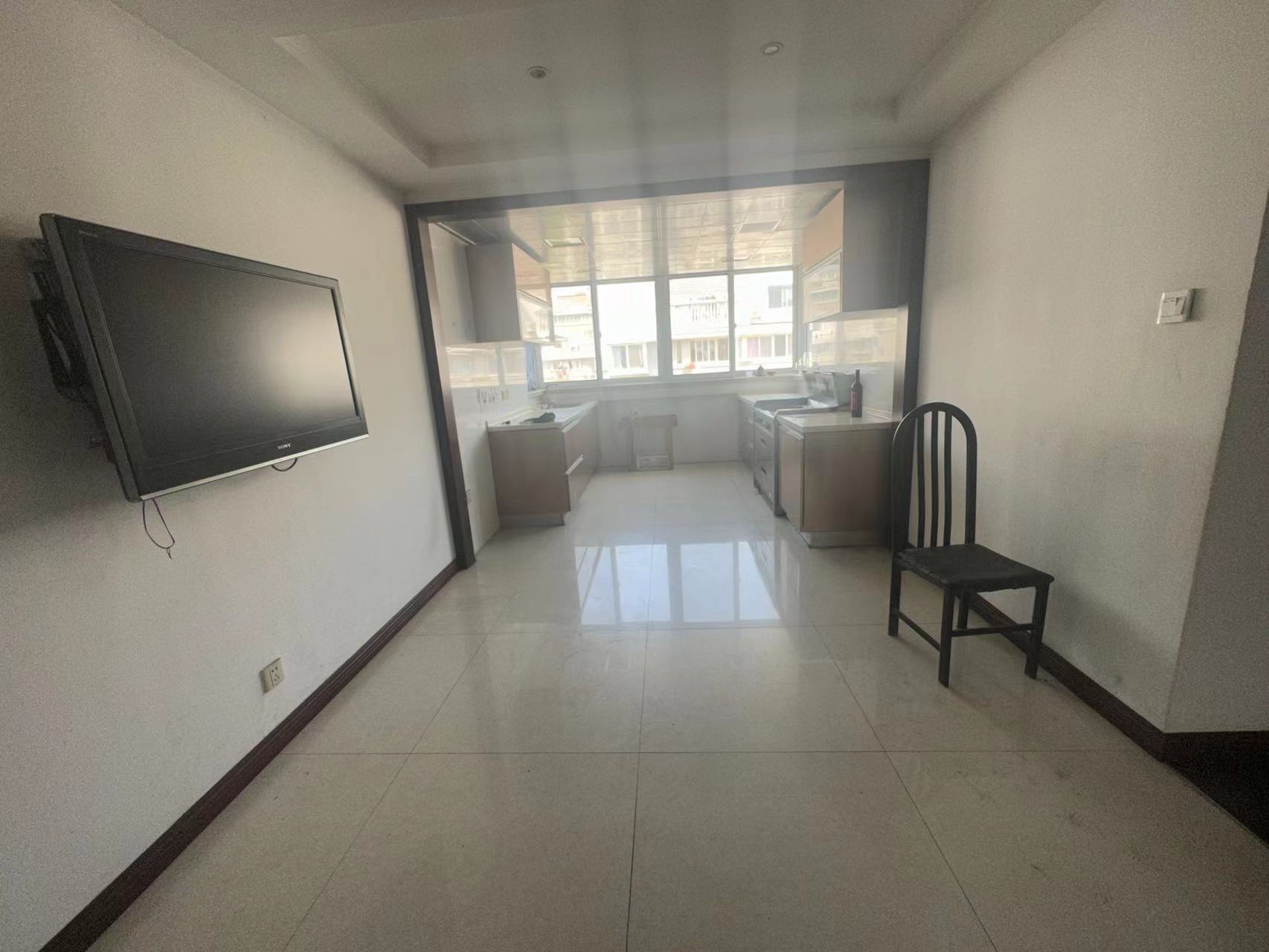 春晖花园 4室2厅3卫 149.9m&sup2;