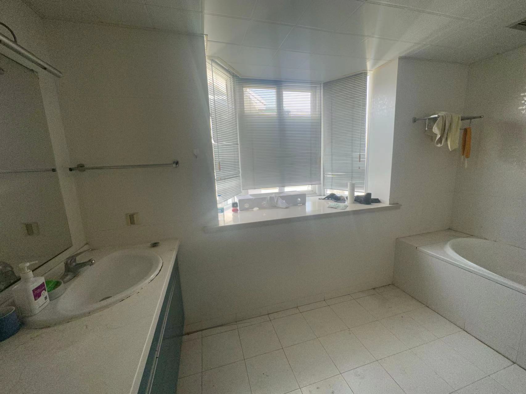 春晖花园 4室2厅3卫 149.9m&sup2;