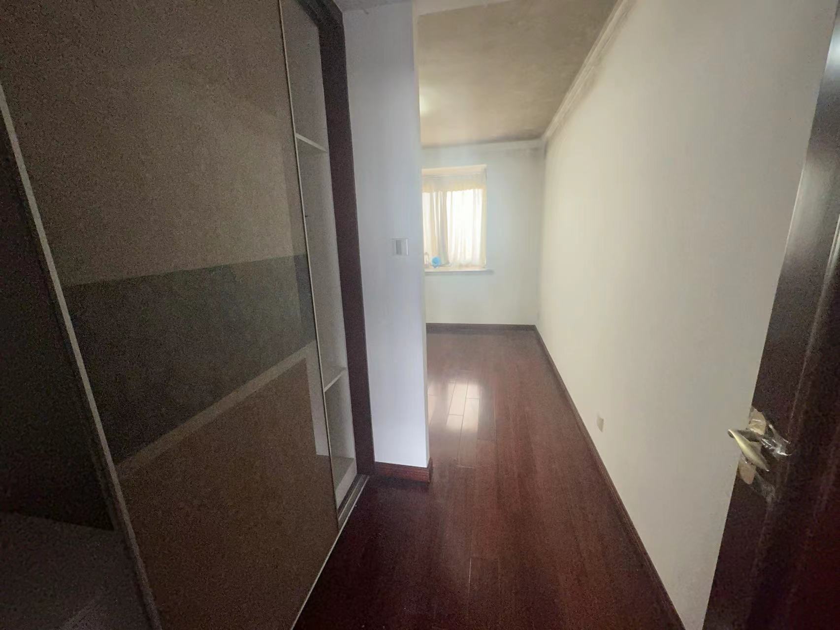 春晖花园 4室2厅3卫 149.9m&sup2;