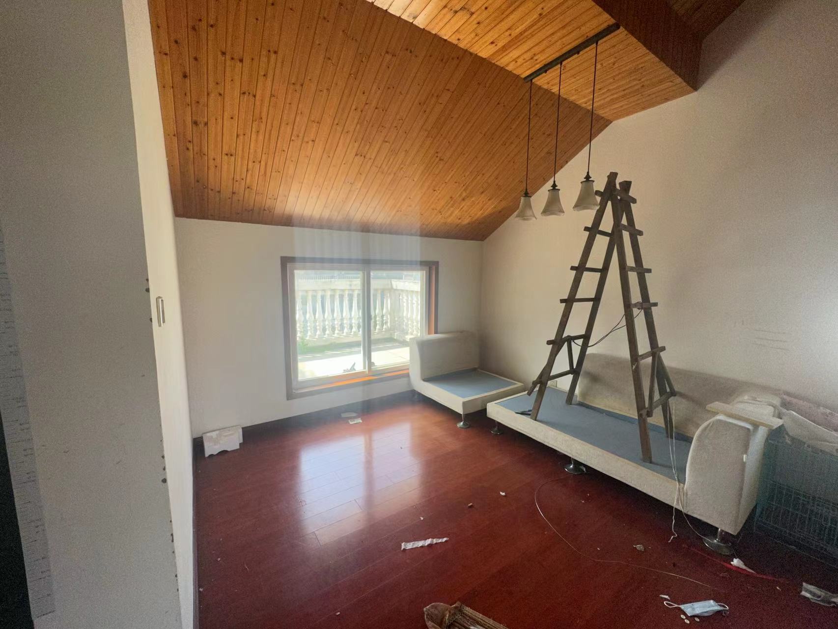 春晖花园 4室2厅3卫 149.9m&sup2;