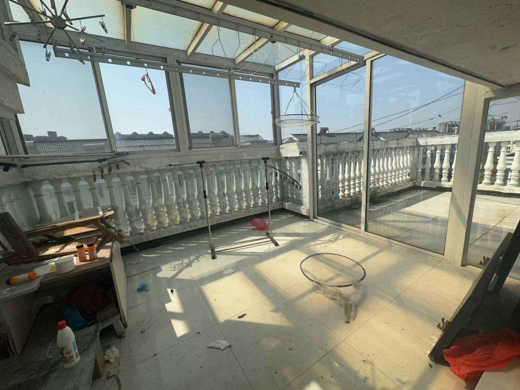 春晖花园 4室2厅3卫 149.9m&sup2;