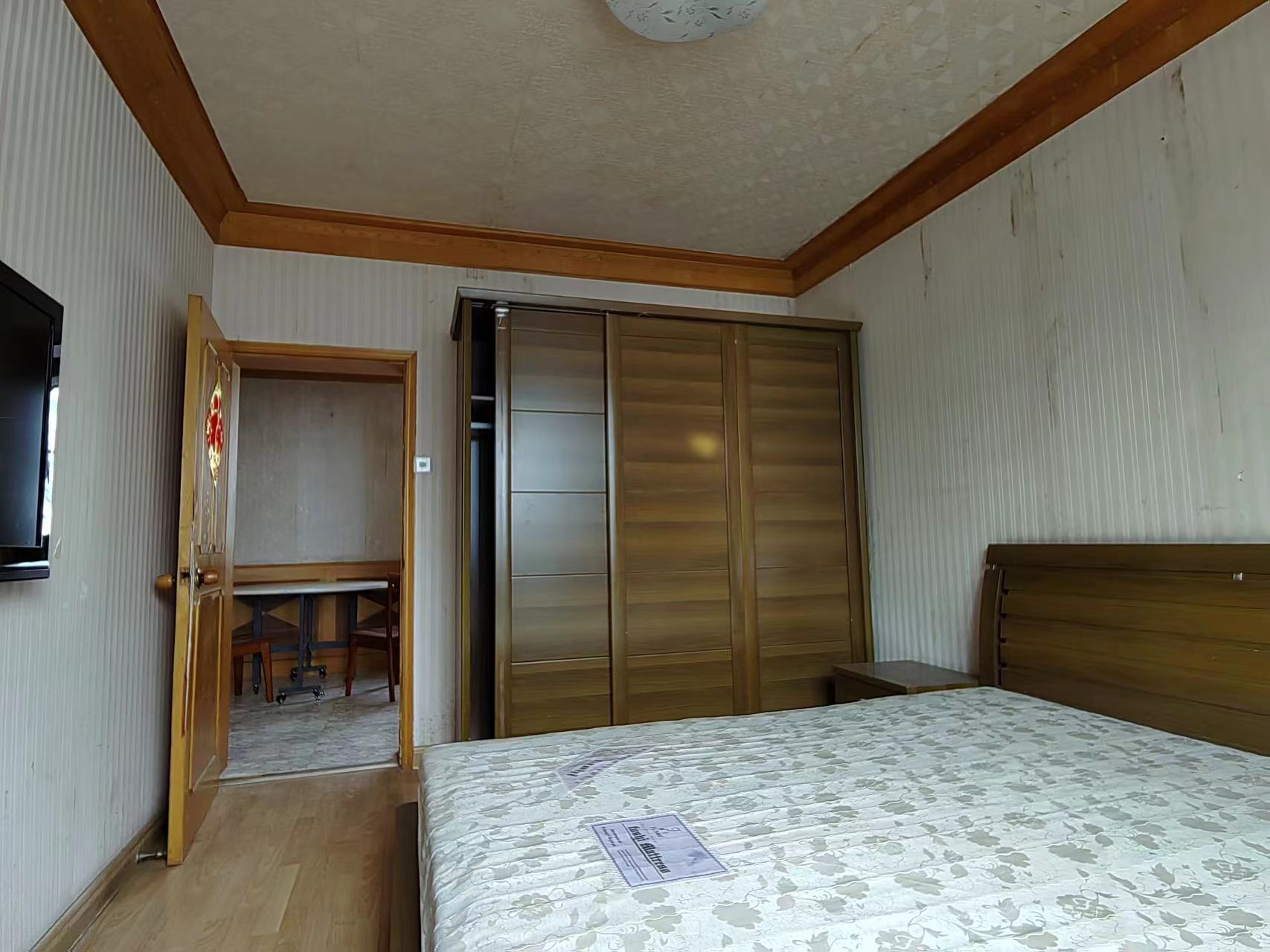 郭里园 1室1厅1卫 67.5m&sup2;