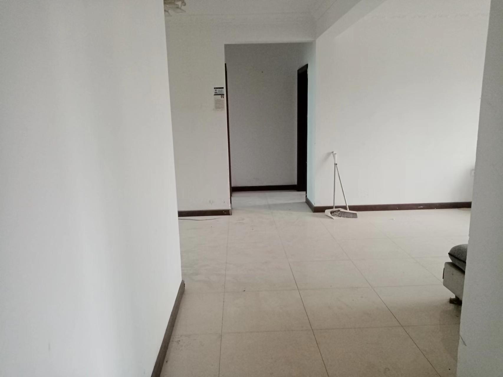 外滩北苑 3室2厅1卫 117m&sup2;