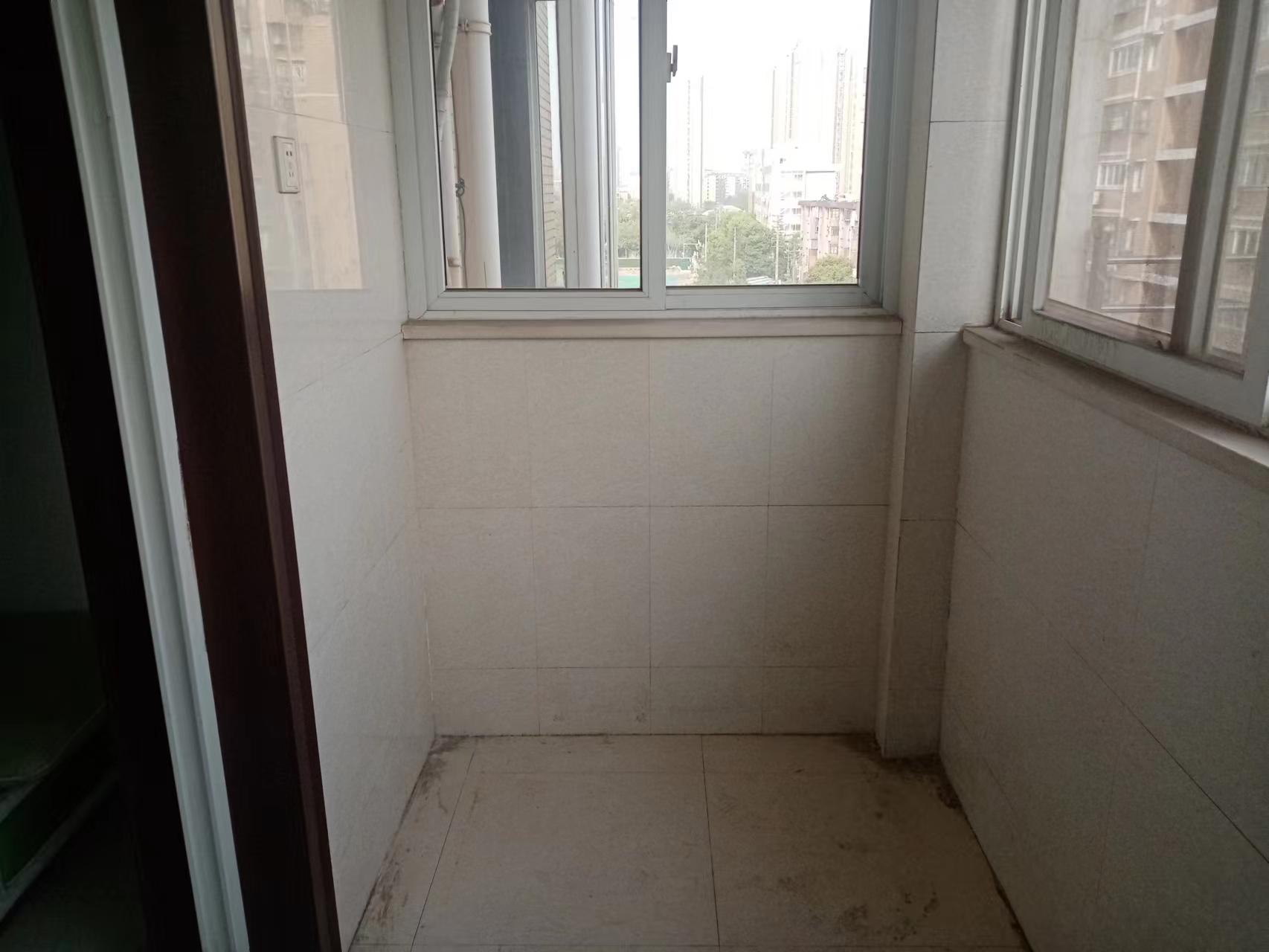 外滩北苑 3室2厅1卫 117m&sup2;
