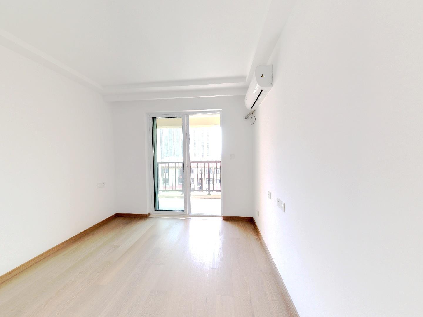 雨润星雨华府南区 3室2厅2卫 230.99m&sup2;