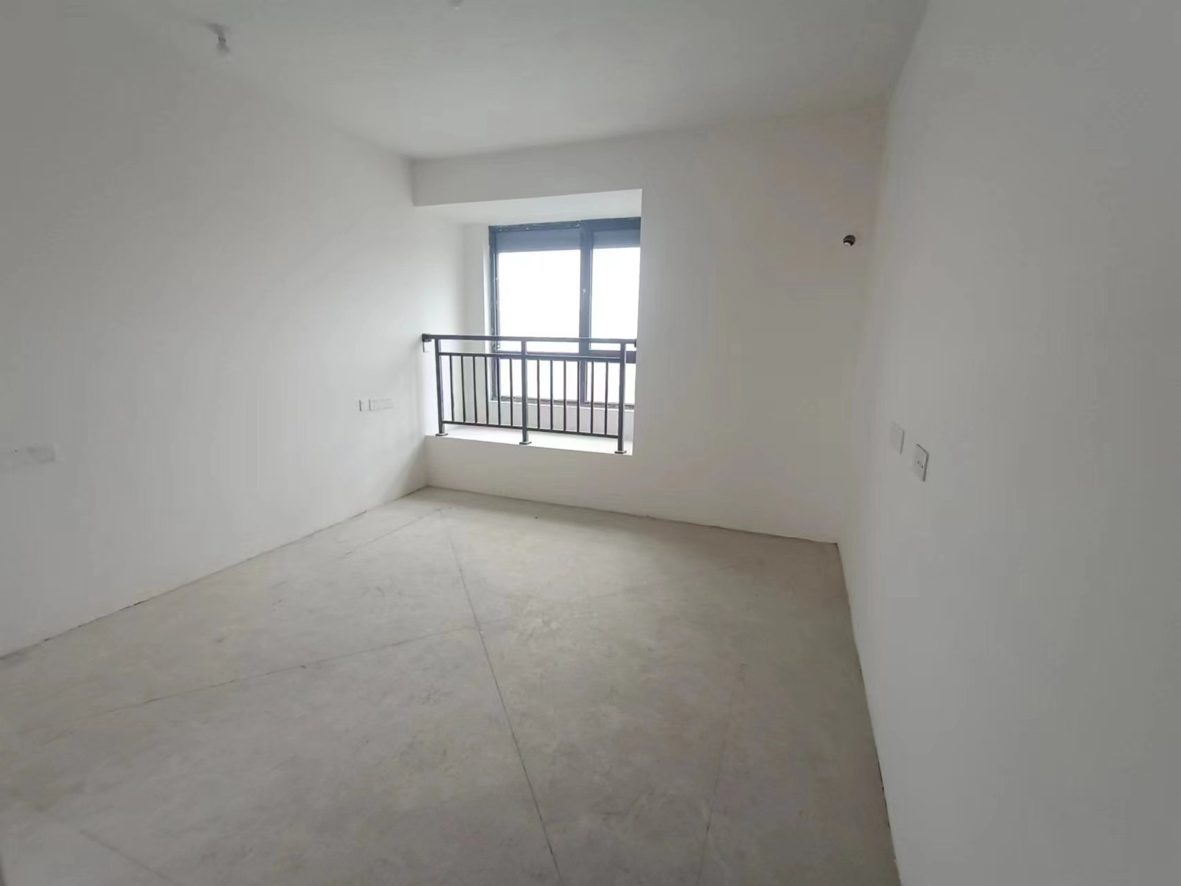 苏建阳光新城 4室2厅2卫 163m&sup2;
