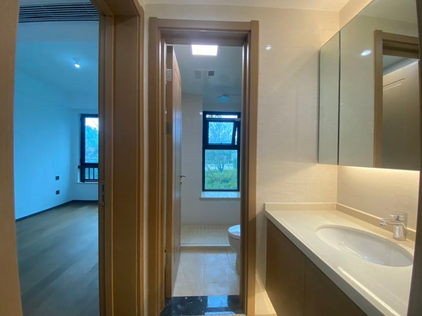 春风南岸东园 3室2厅2卫 121.9m&sup2;