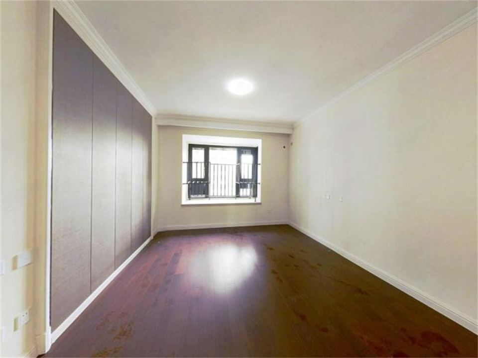 红星天铂 4室2厅2卫 128m&sup2;