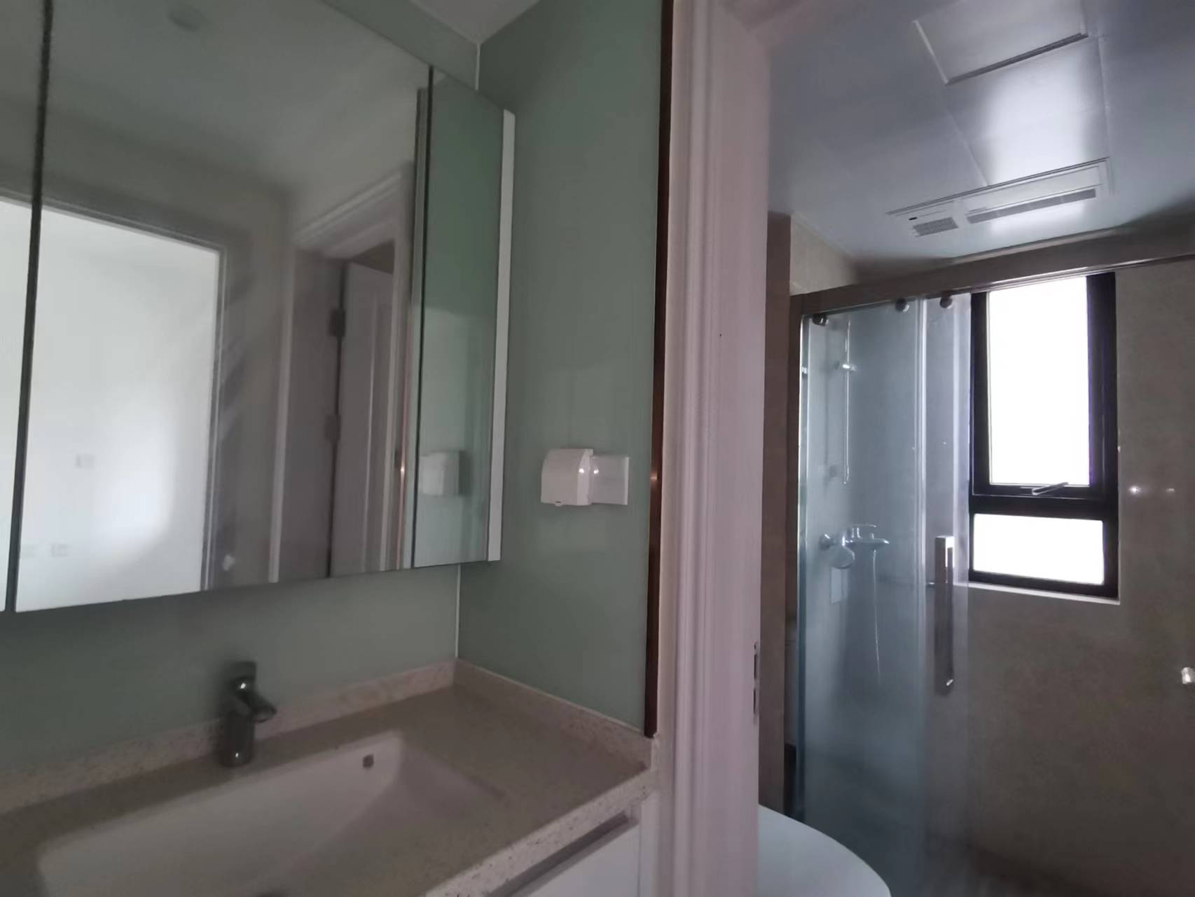 红星天铂 4室2厅2卫 128m&sup2;