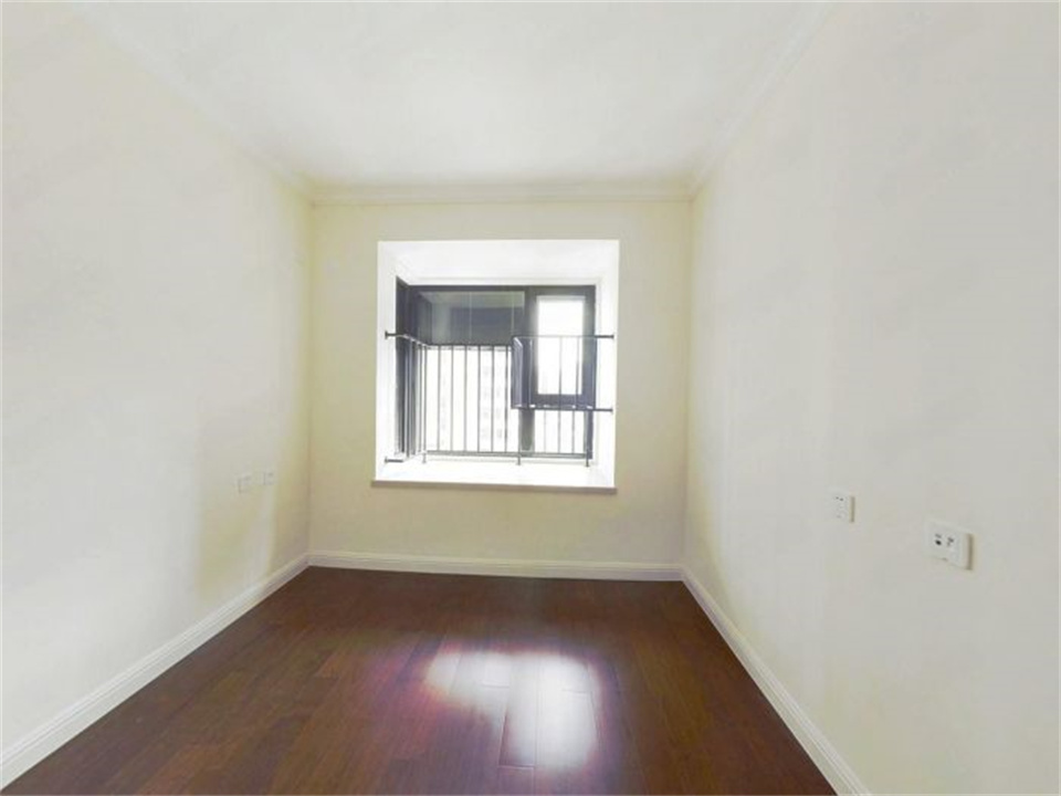 红星天铂 4室2厅2卫 128m&sup2;
