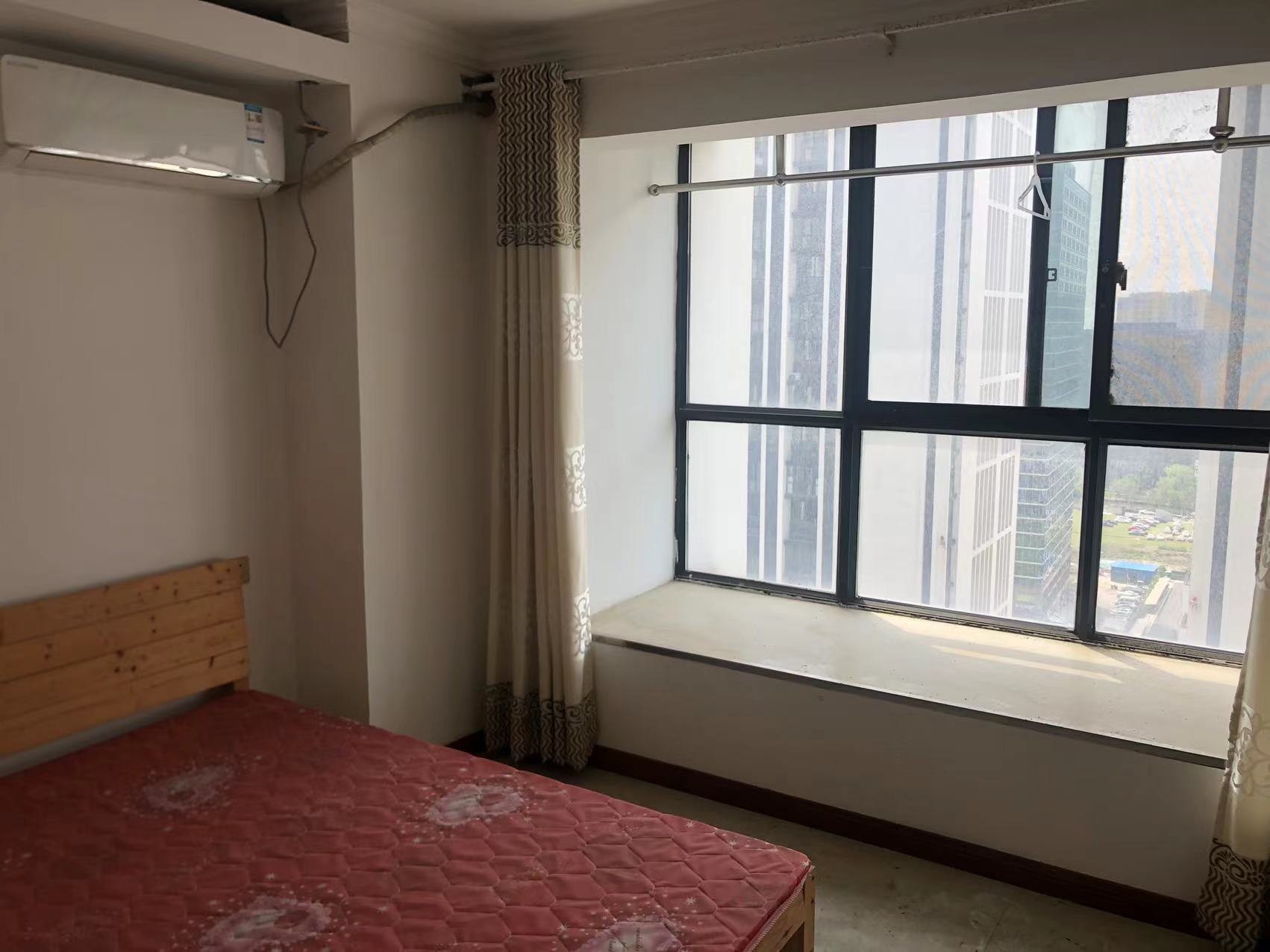 飞马国际 3室1厅1卫 70m²