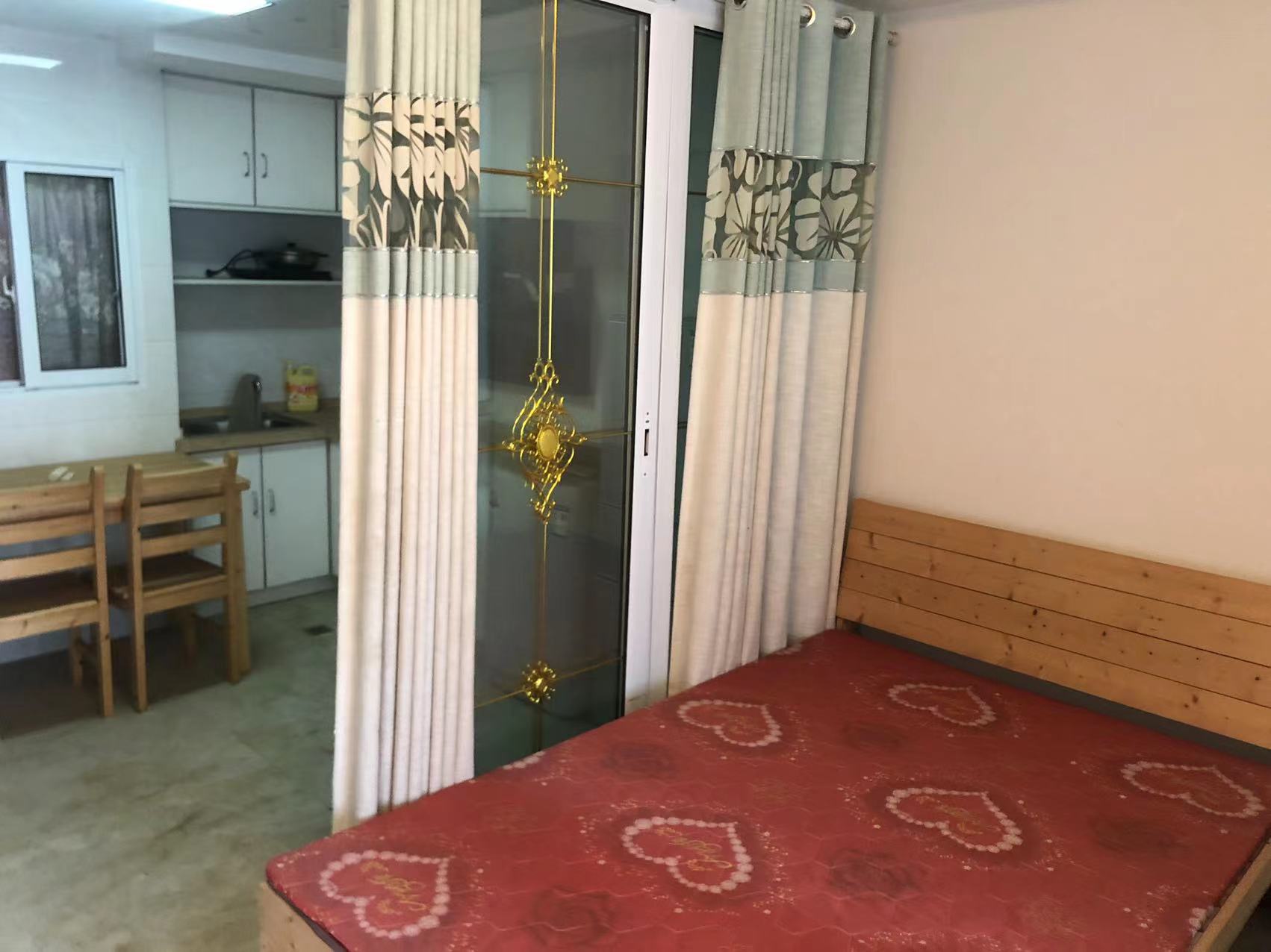飞马国际 3室1厅1卫 70m²