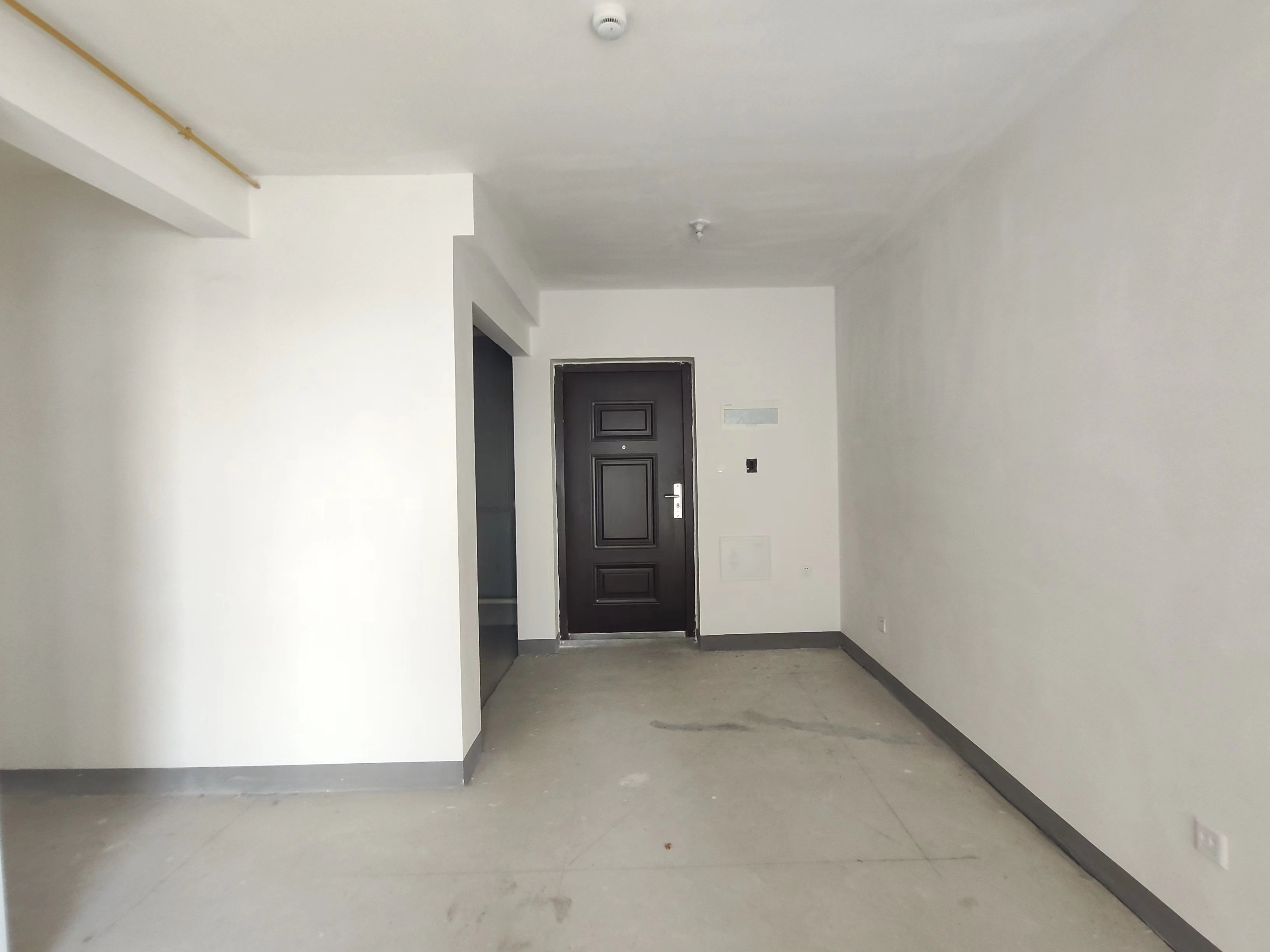 绿地新里城 3室2厅1卫 91m&sup2;