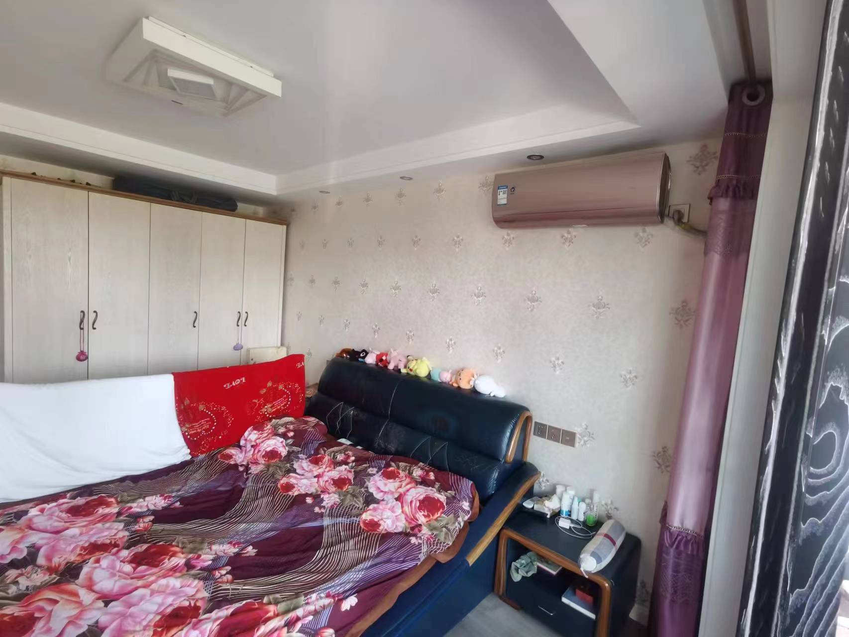 朝晖花园 3室2厅1卫 98m&sup2;