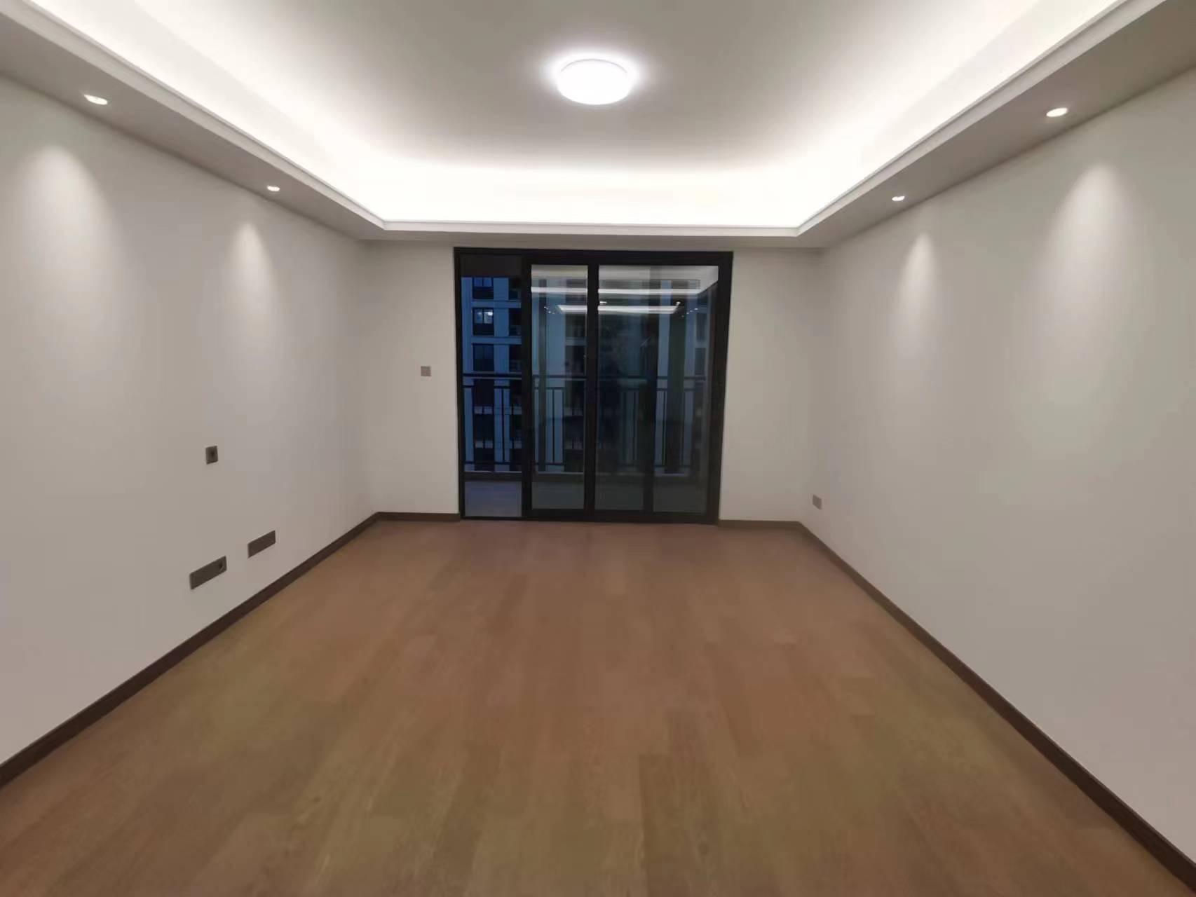 中海上东区 3室2厅2卫 125m&sup2;