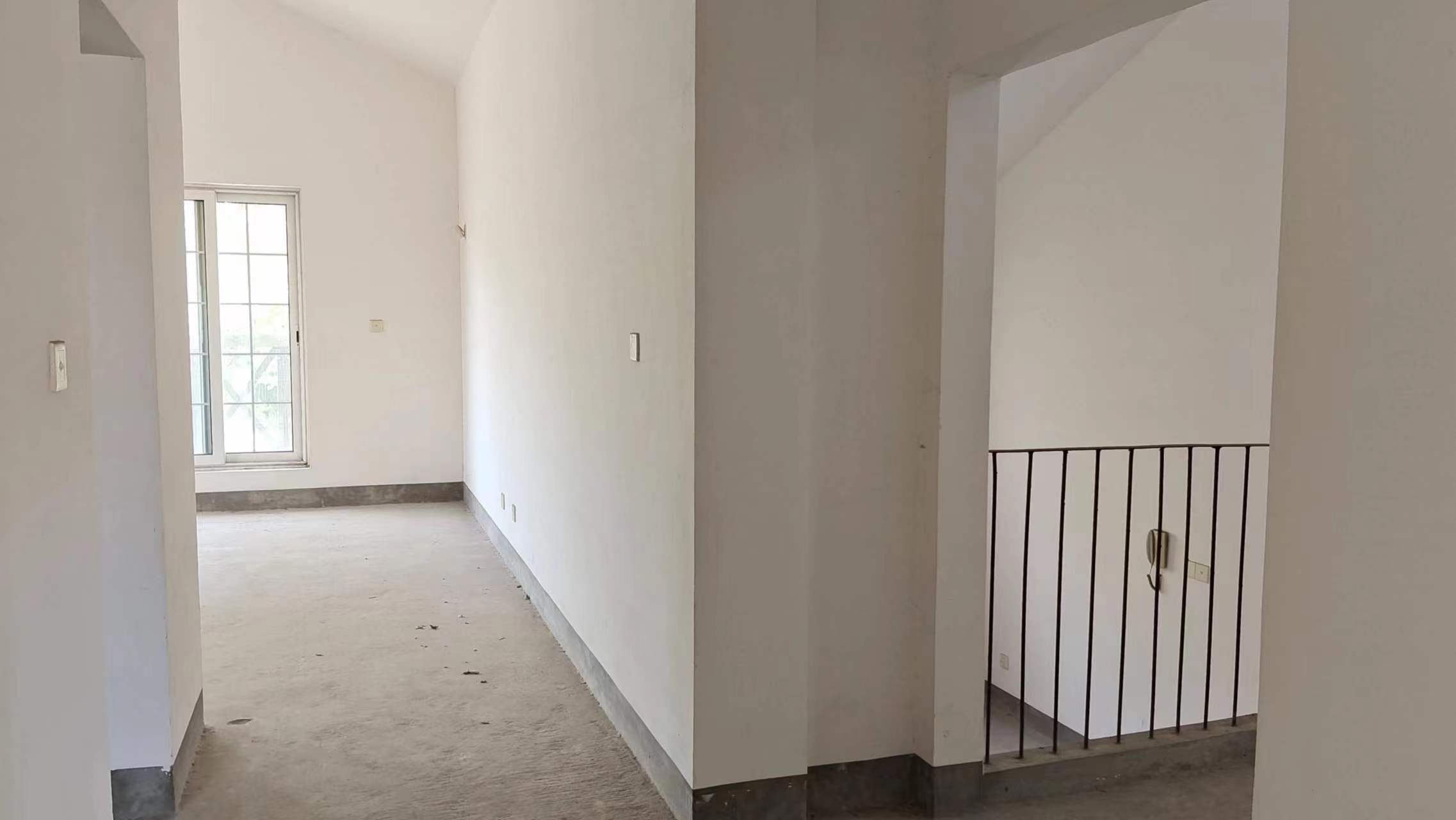 优山美地花园南区 5室2厅4卫 283.00m&sup2;