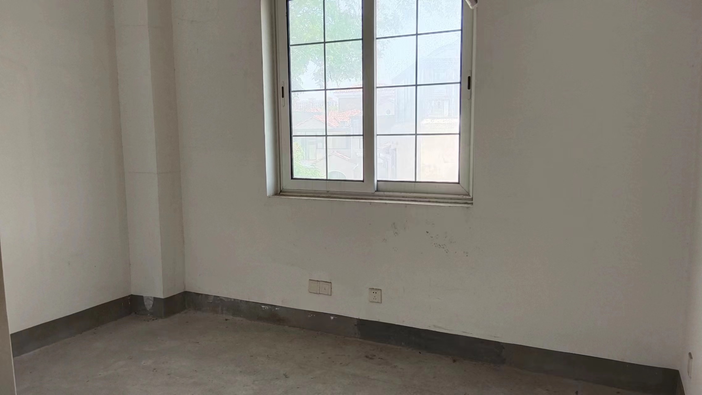 优山美地花园南区 5室2厅4卫 283.00m&sup2;