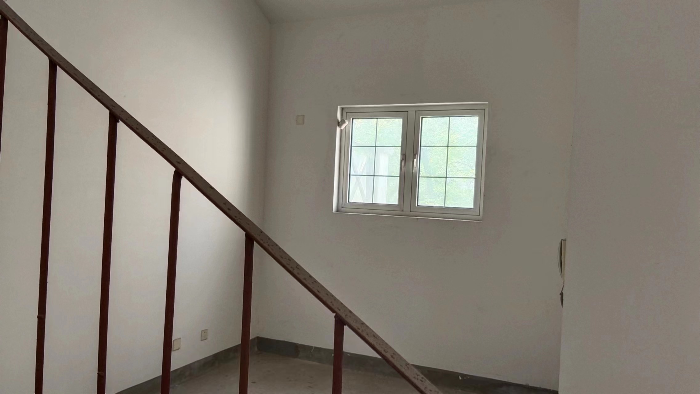 优山美地花园南区 5室2厅4卫 283.00m&sup2;