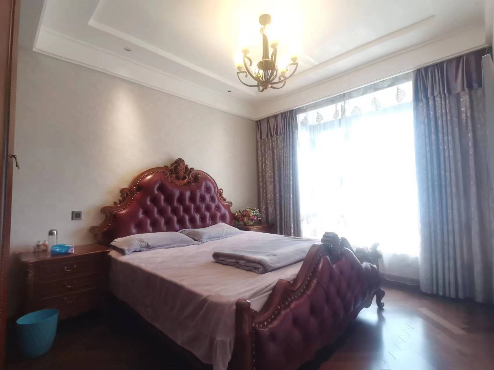 圆融广场公馆 3室2厅2卫 143m&sup2;